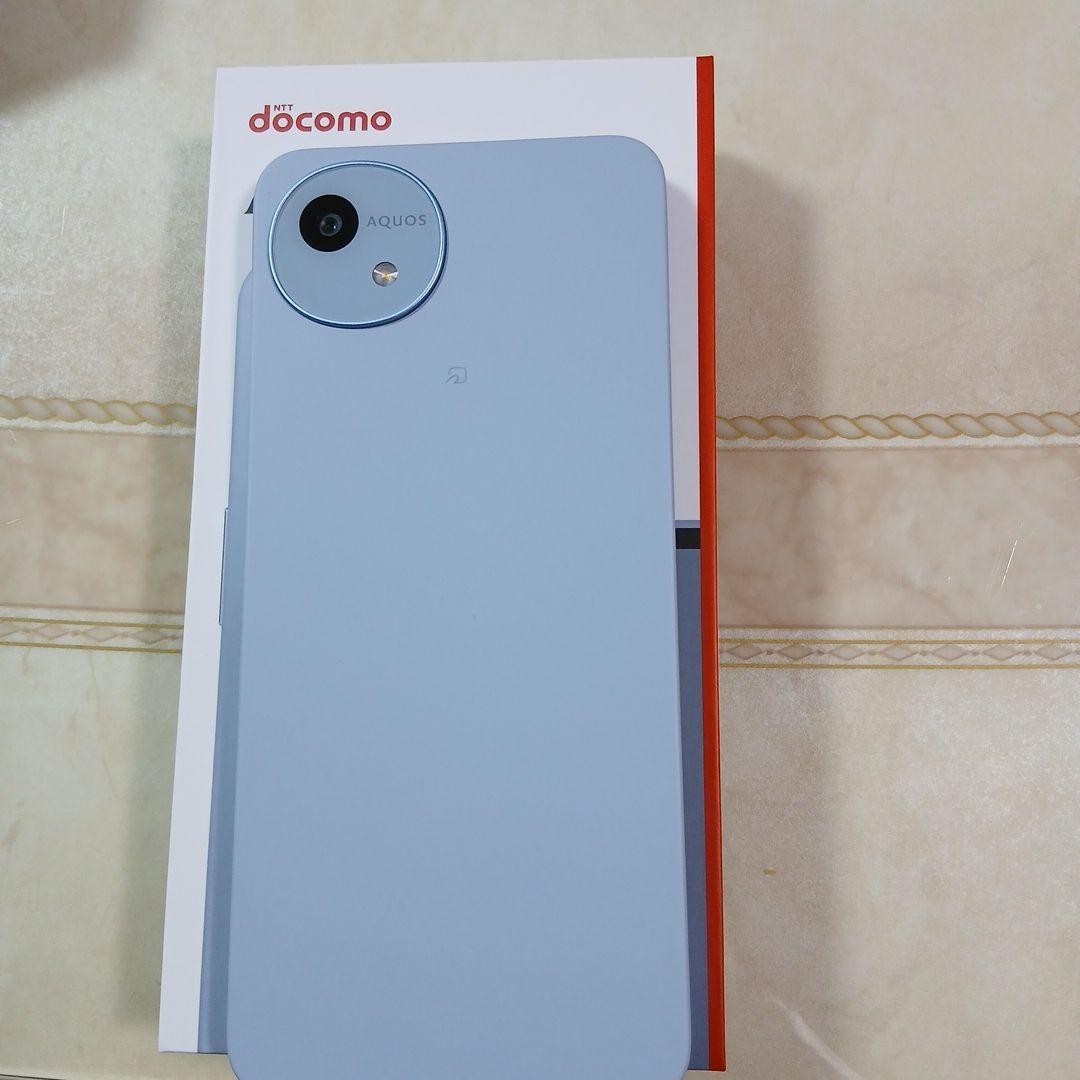 docomo AQUOS wish 4 ライトブルー 本体