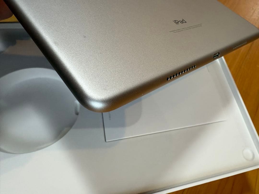 iPad Pro 10.5インチ Wi-Fiモデル 64GB シルバー