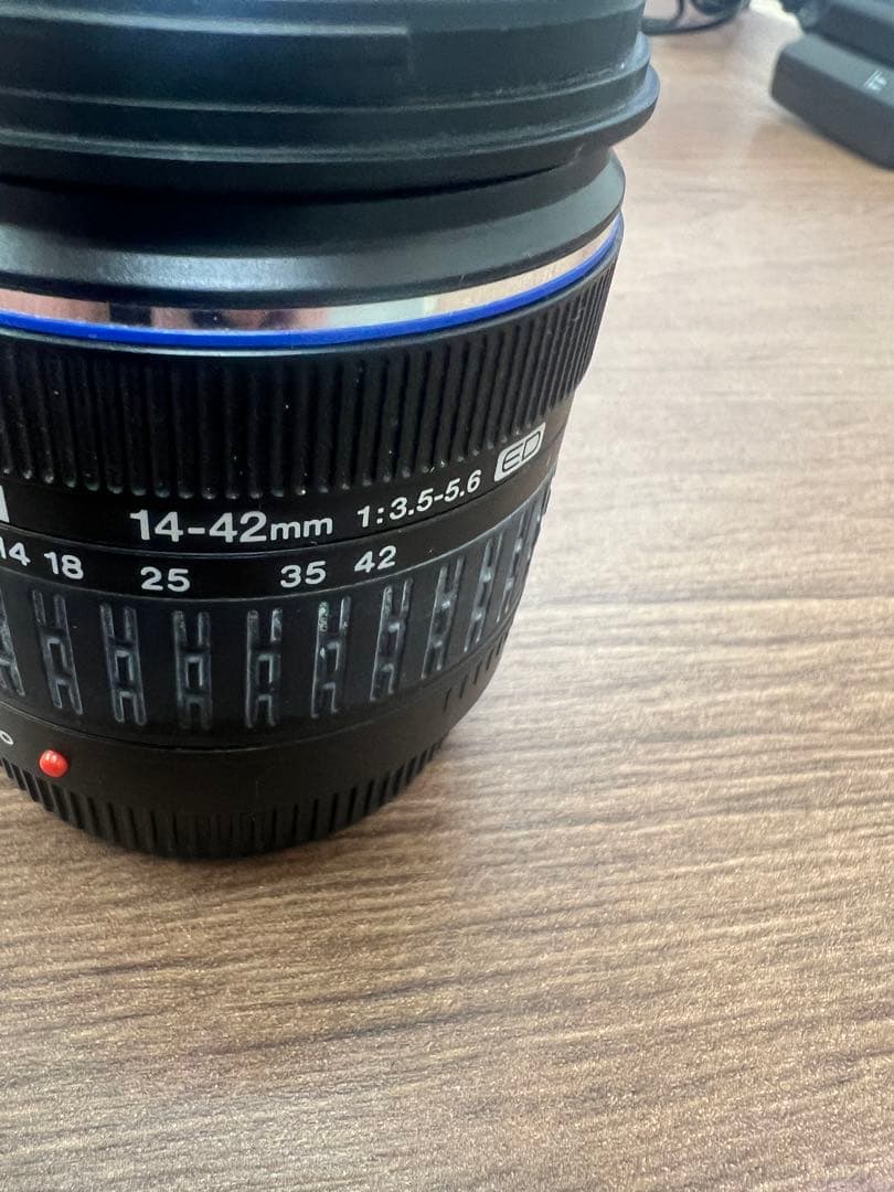 OLYMPUS E-510 デジタル一眼レフカメラ