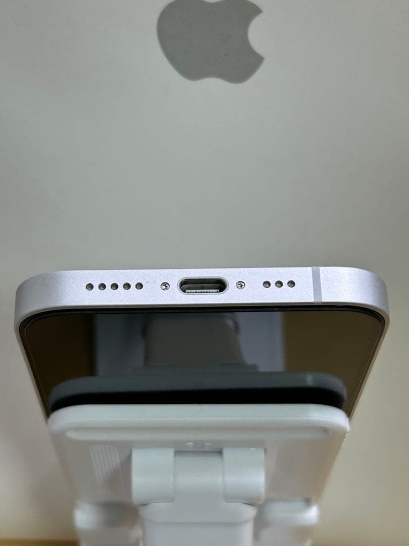 【使用9か月】Apple iPhone16e 256GB ホワイト