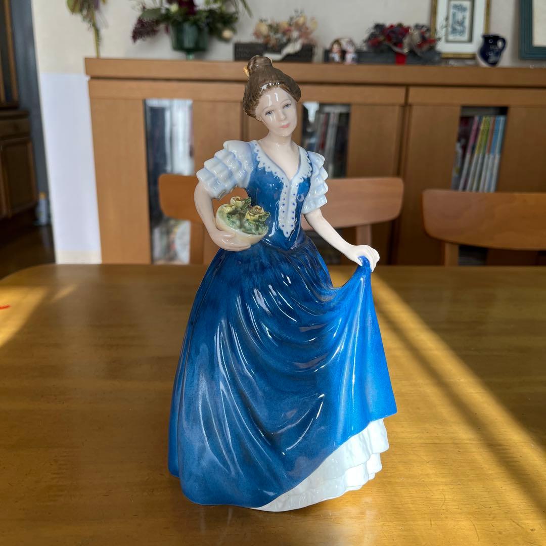 ロイヤルドルトン HELEN 美品 人気の高いフィギュリン
