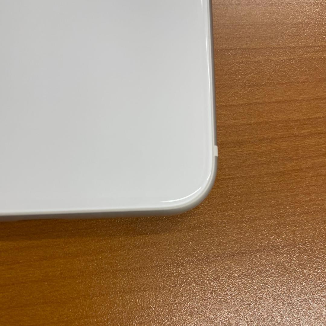 ピ*ん様 動作確認済み iPhone SE 第2世代 128GB ID:D696