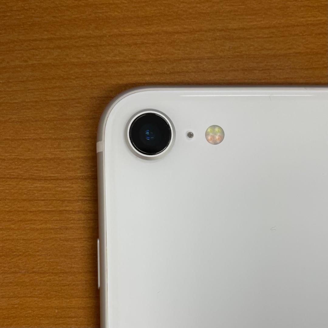 ピ*ん様 動作確認済み iPhone SE 第2世代 128GB ID:D696