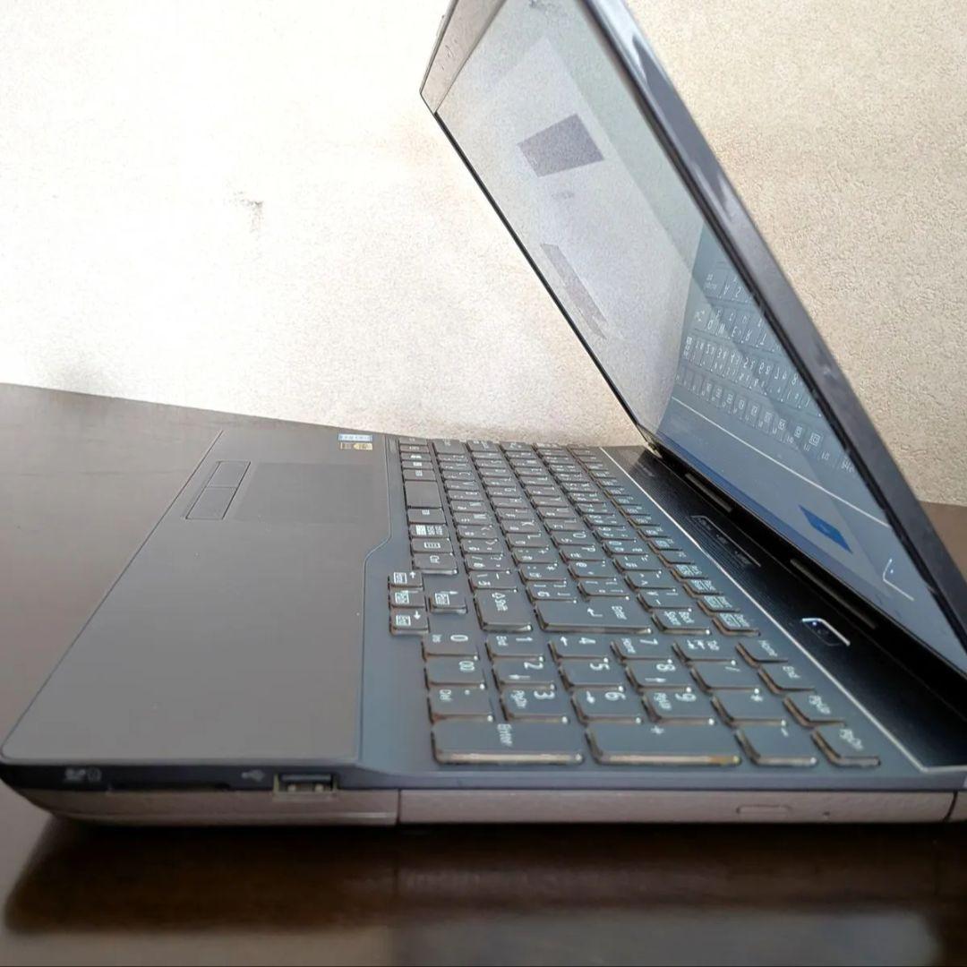 富士通 LIFEBOOK AH52/C2 Core-i5 SSD 256GB