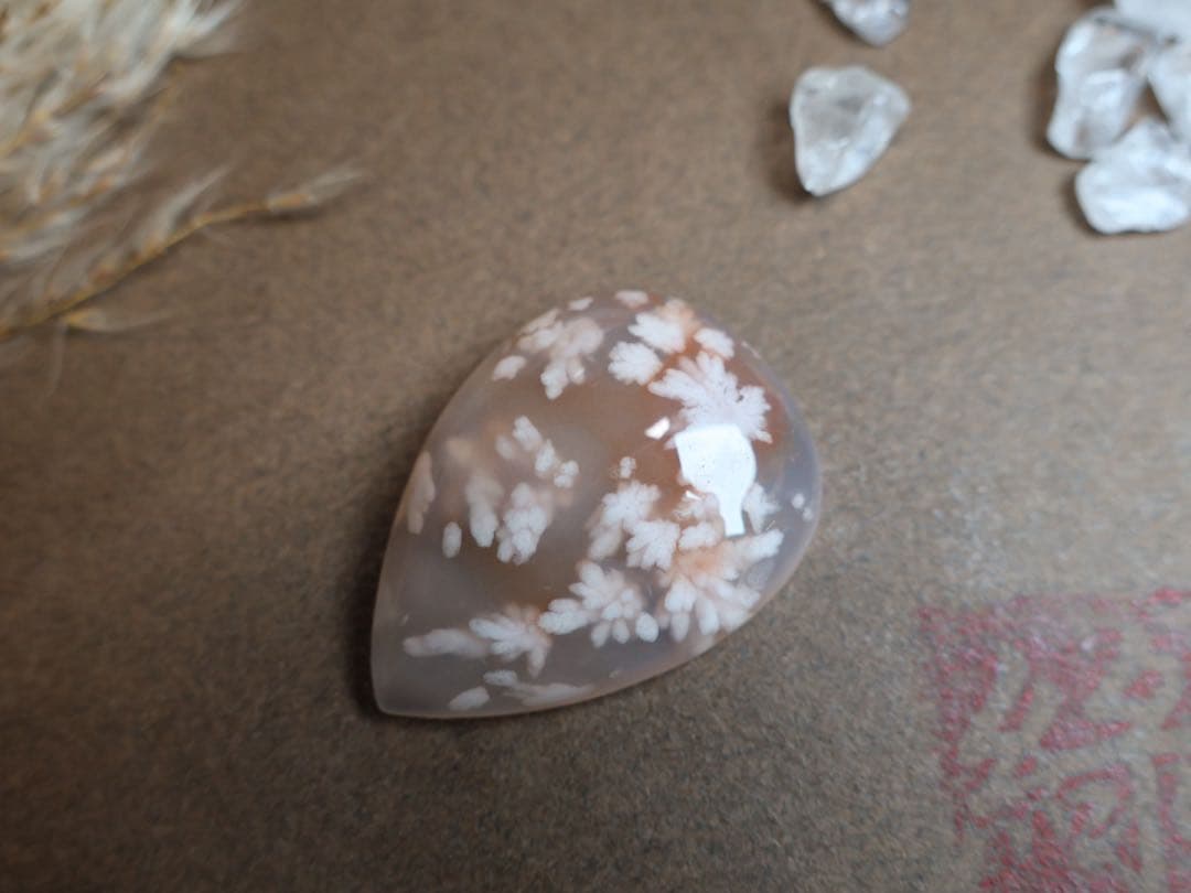 桜瑪瑙　マクラメ　ネックレス