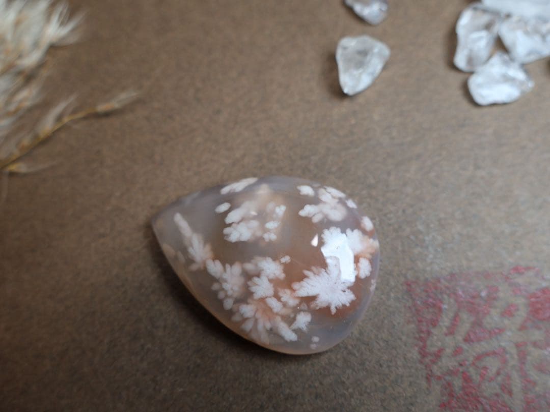 桜瑪瑙　マクラメ　ネックレス