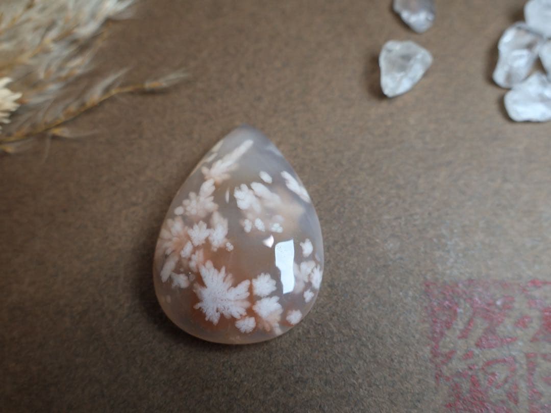 桜瑪瑙　マクラメ　ネックレス