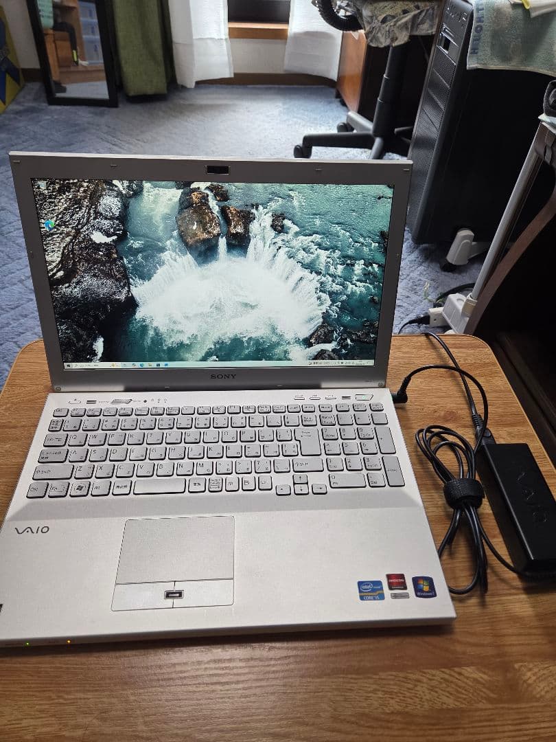 【ほぼ未使用】SONY VAIO ノートPC 15.5インチ　シルバー