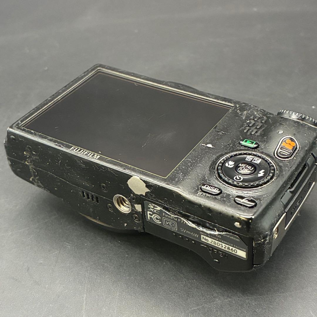 Fujifilm F770EXR 1600万画素 デジタルカメラ　充電器付