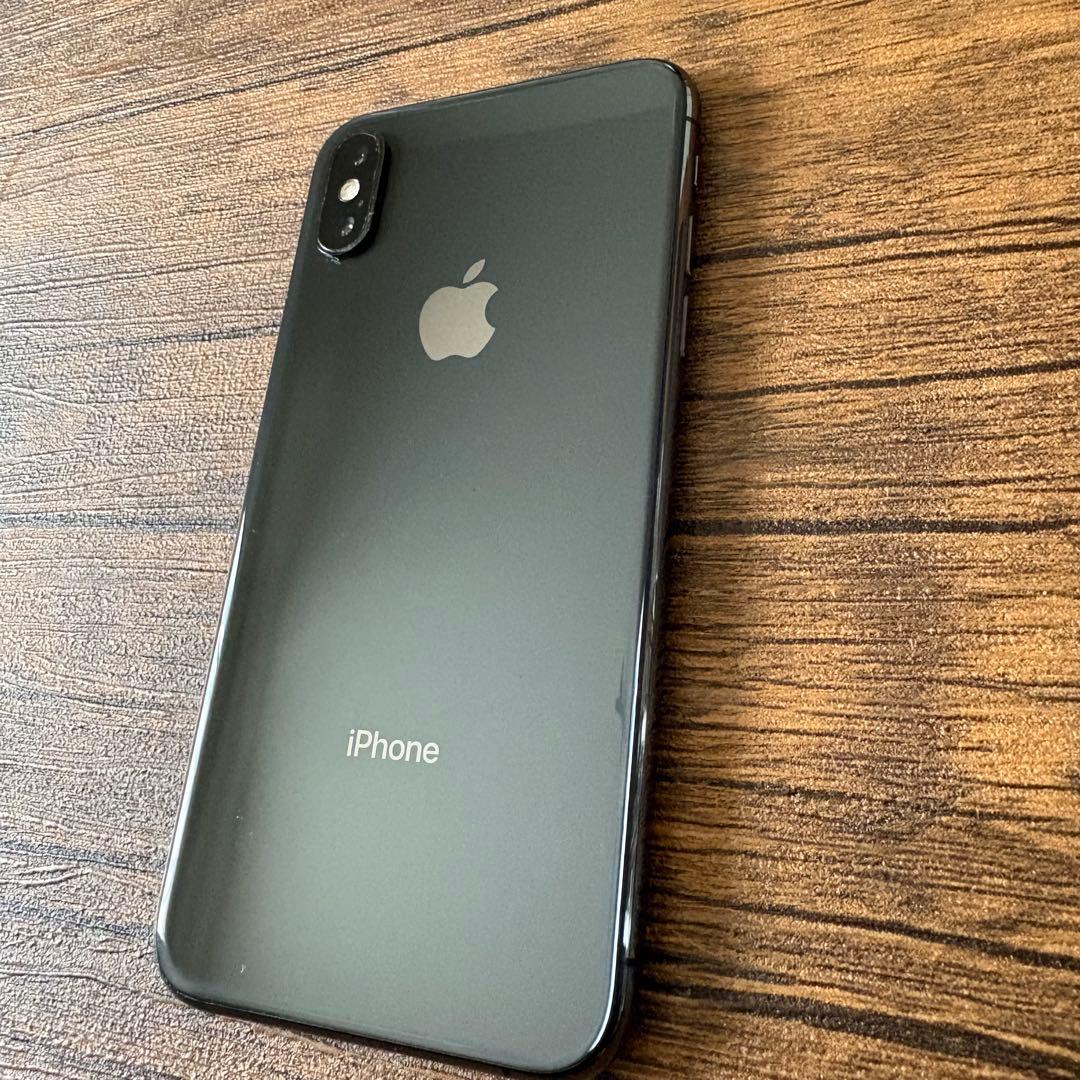 Apple iPhone Xsスペースグレー