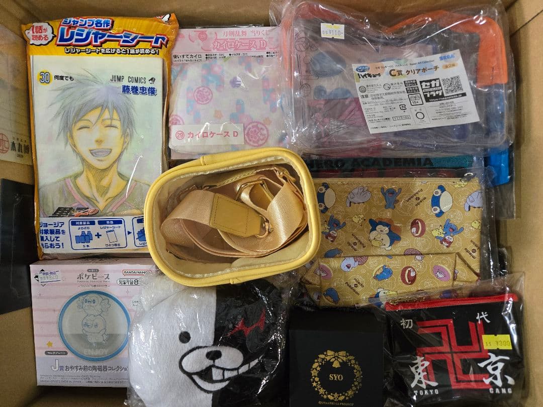 アニメグッズなど 140サイズ ノンジャンル 大量 まとめ売り 約530点