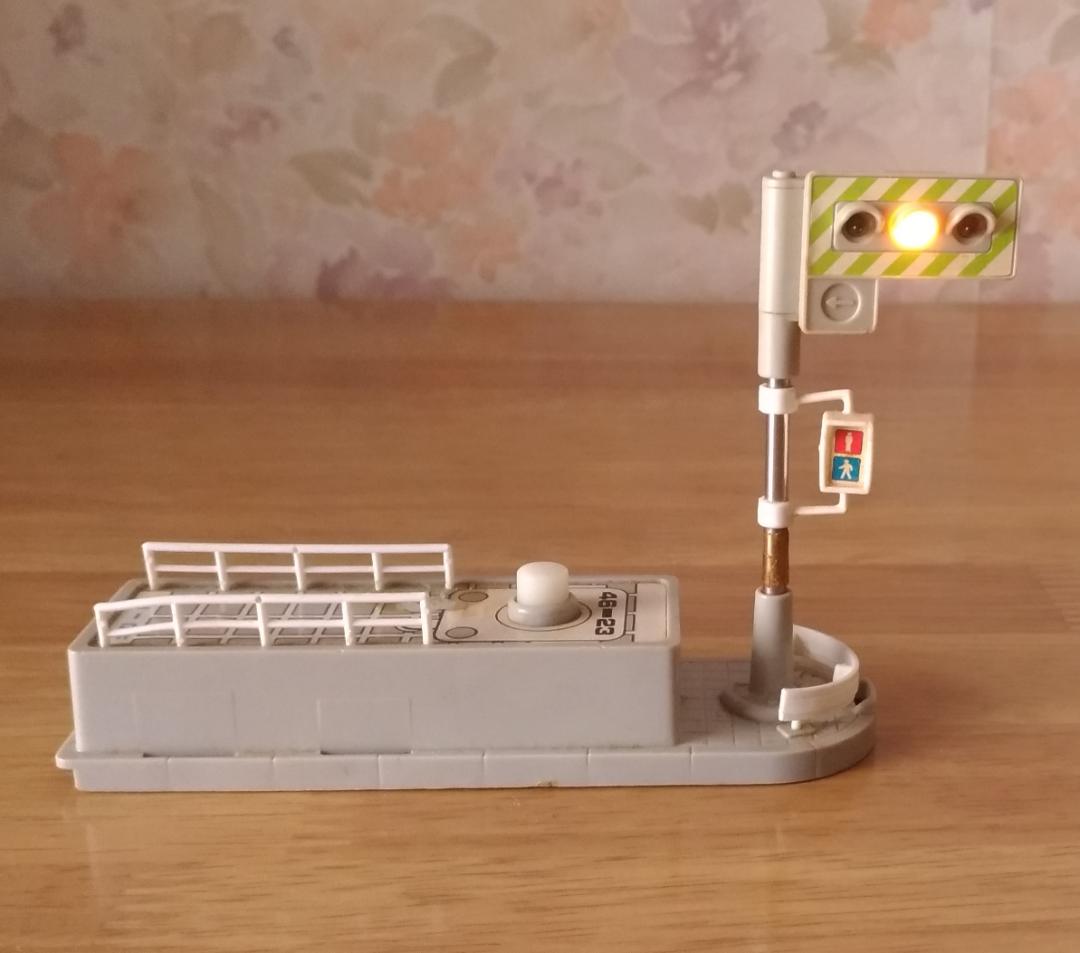 ★トミカタウン　旧信号機　完動品★
