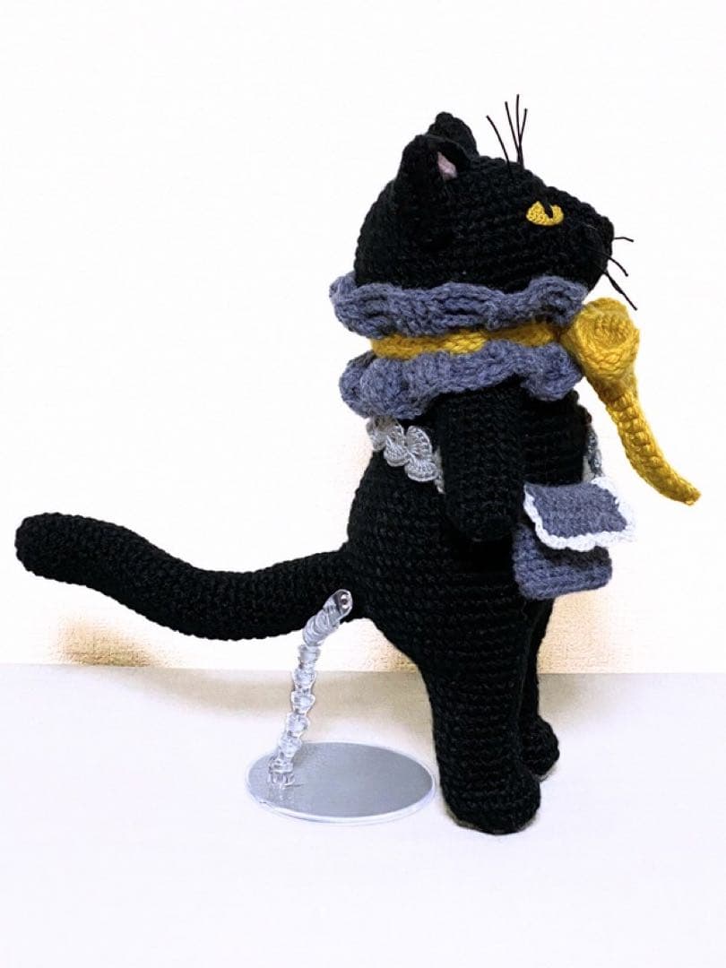 フリルチョーカーの黒猫さんのあみぐるみ