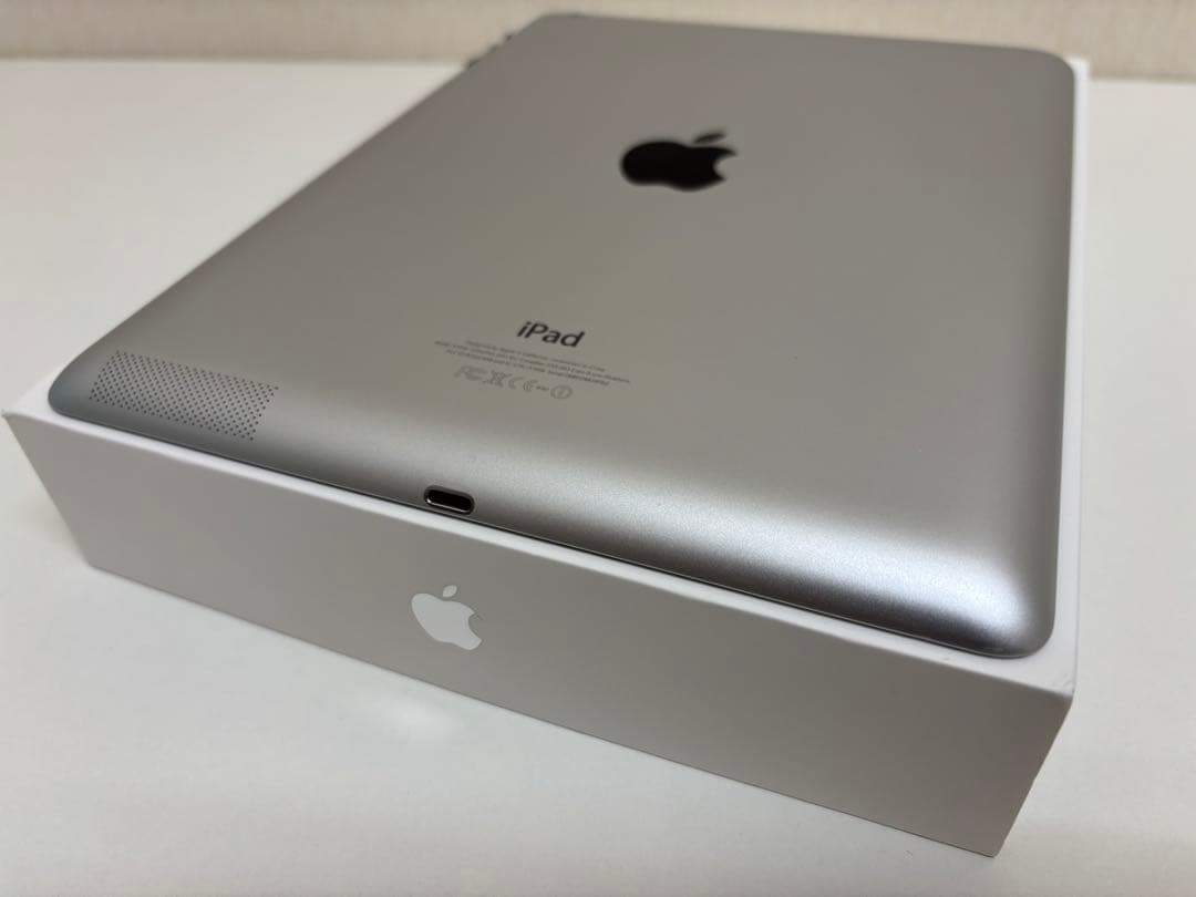 【値下げ】箱付 Apple iPad WiFiモデル 第4世代 16GBシルバー