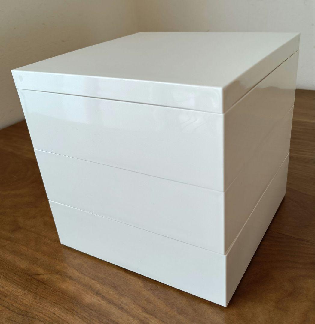 栗原はるみ　ゆとりの空間　三段重　重箱　ホワイト　おせち