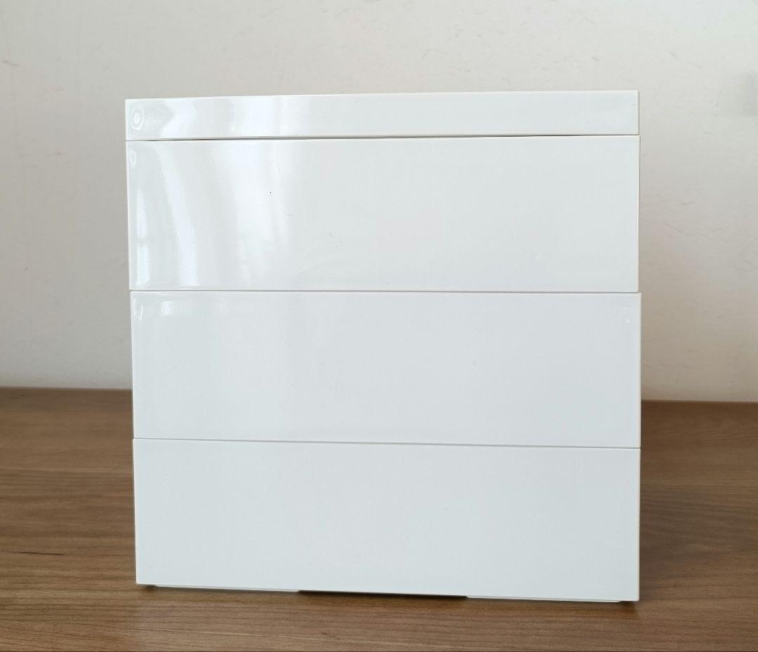 栗原はるみ　ゆとりの空間　三段重　重箱　ホワイト　おせち