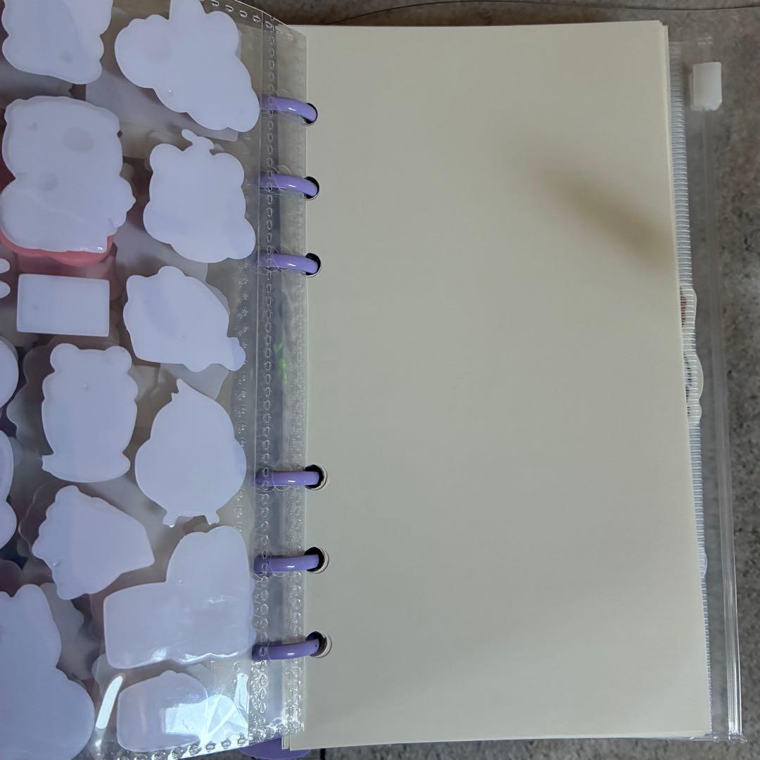 箱入り❤️プレゼントラッピング済❤️シール帳完成品A6サイズ13ページ＋レフィル５枚