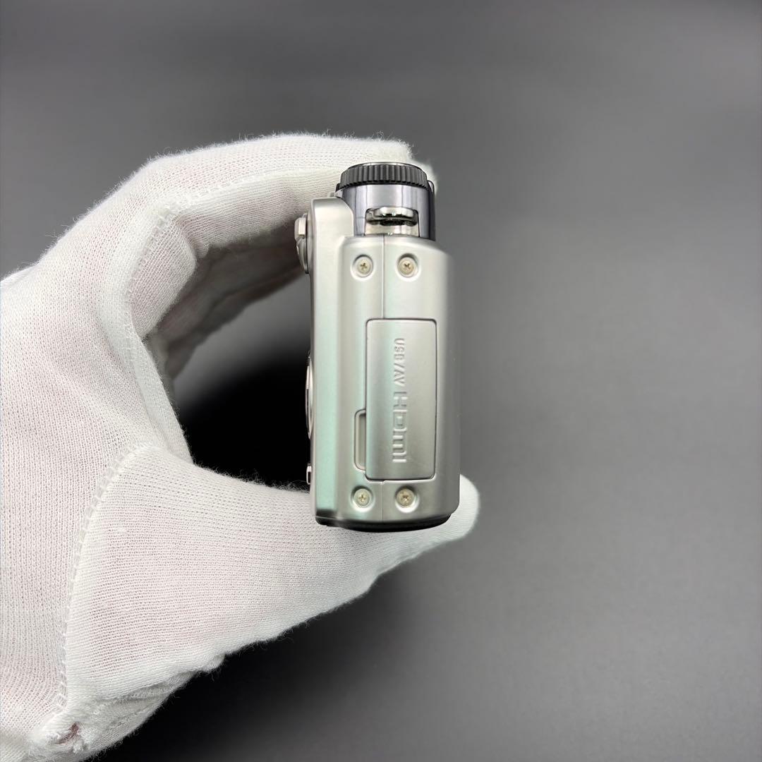 箱付 CASIO EXILIM EX-FH100 コンパクトデジタルカメラ