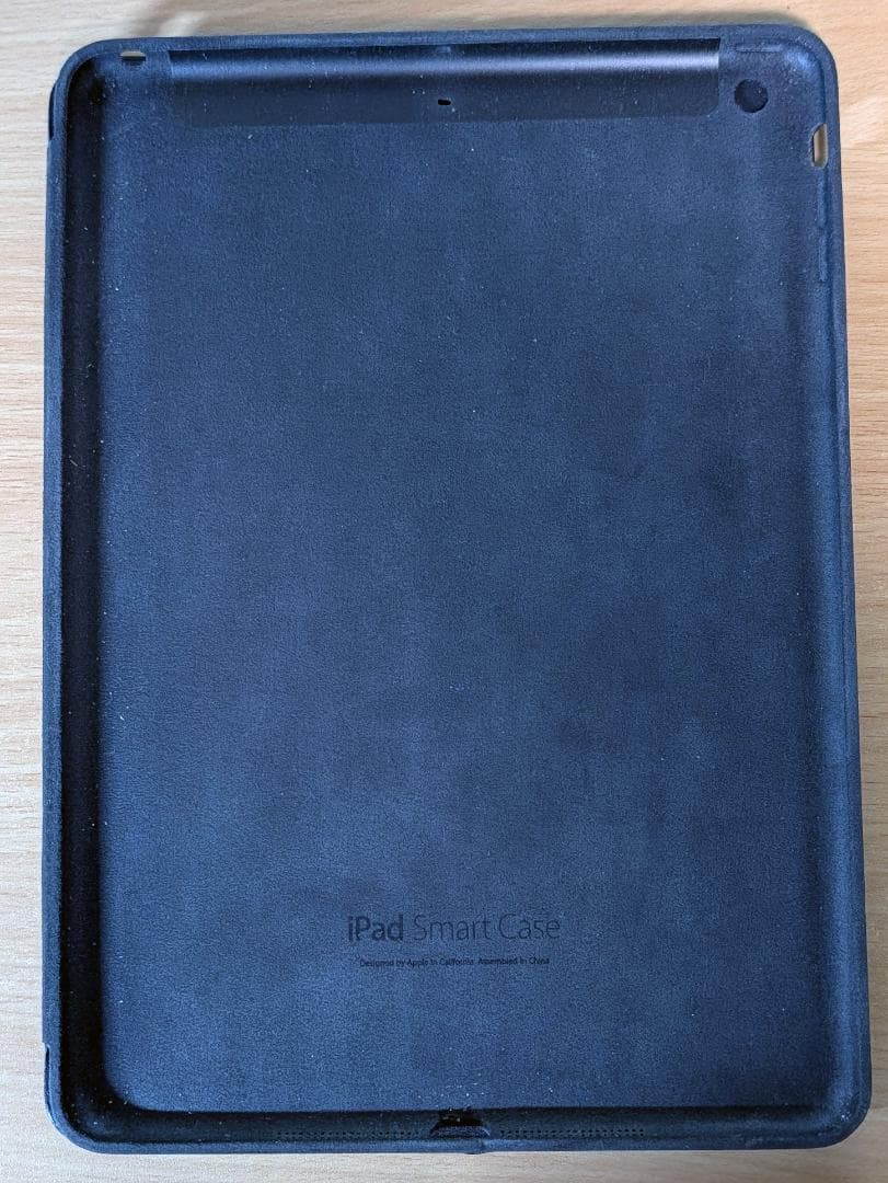 美品★iPad Air 128GB ME898J/A WiFi 純正ケース付き