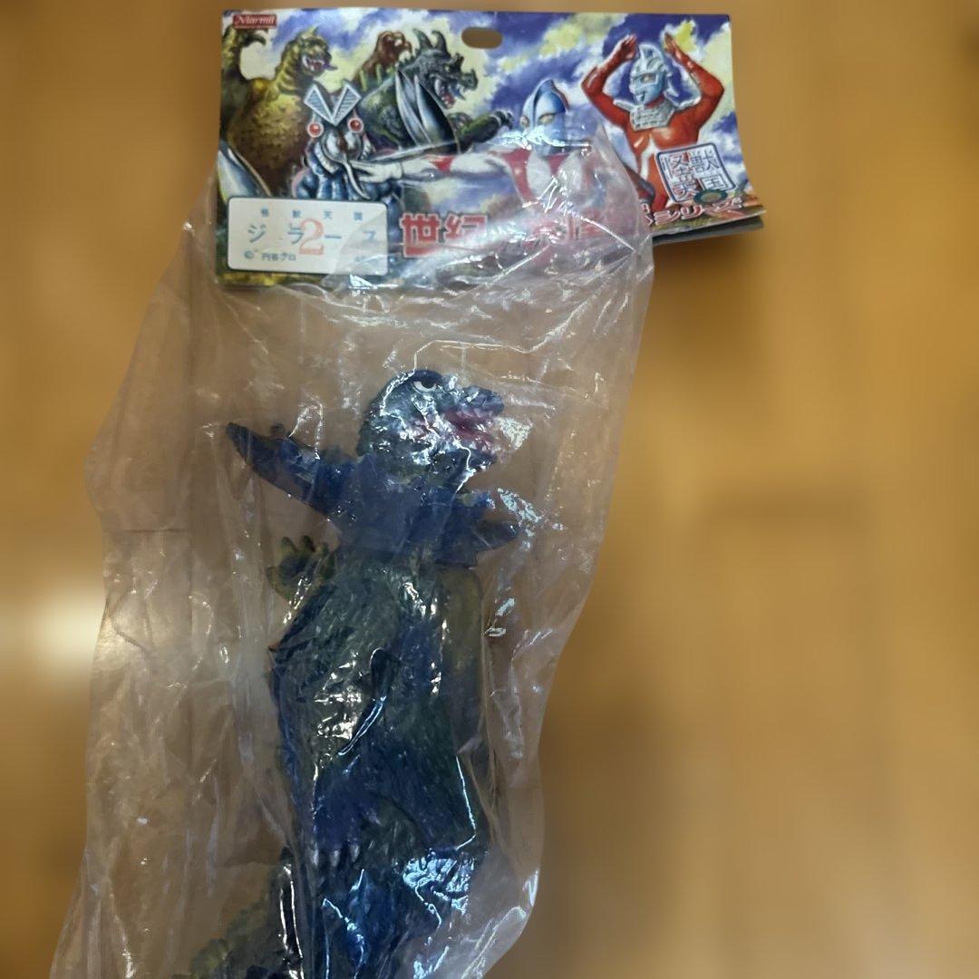 ジラース　マーミット