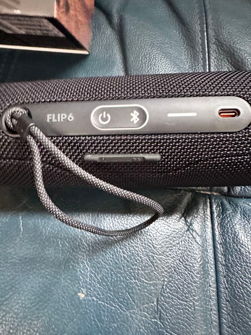 JBL FLIP6 ワイヤレススピーカー　ブラック