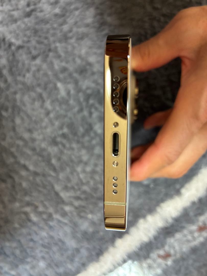 shun iPhone 14 Pro 256GB ゴールド