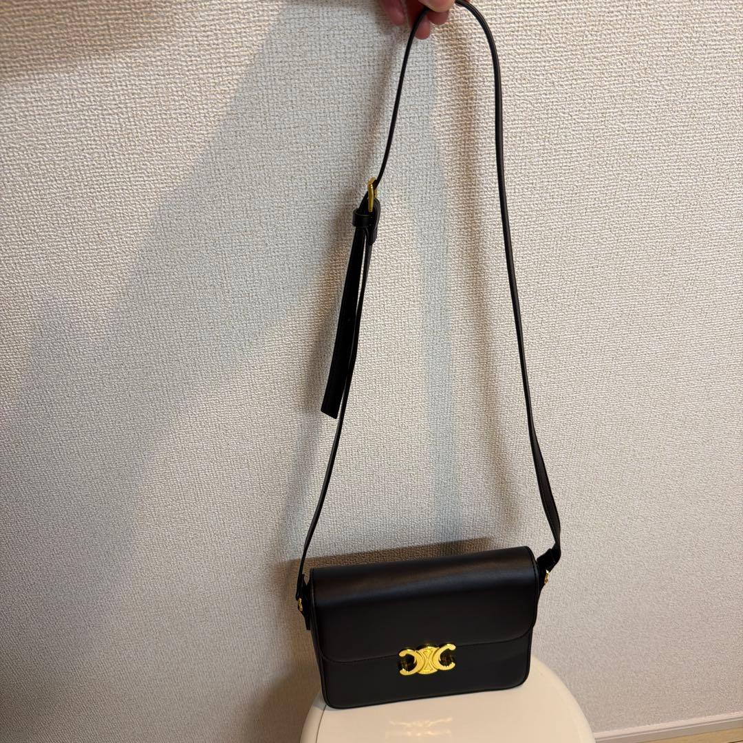 ブラックショルダーバッグ CELINE ノベルティ