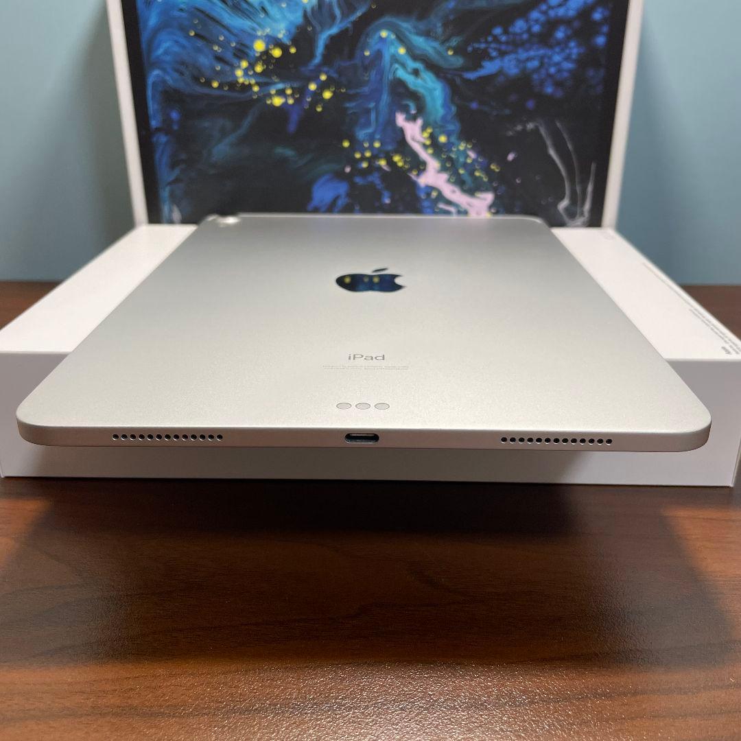 (美品) iPad Pro 11インチ 第ー世代 64GB キーボード付き