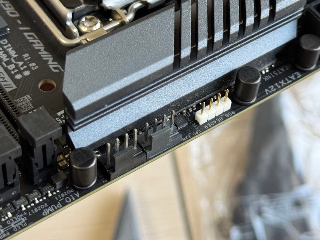 ASUS ROG STRIX Z490-I GAMING マザーボード