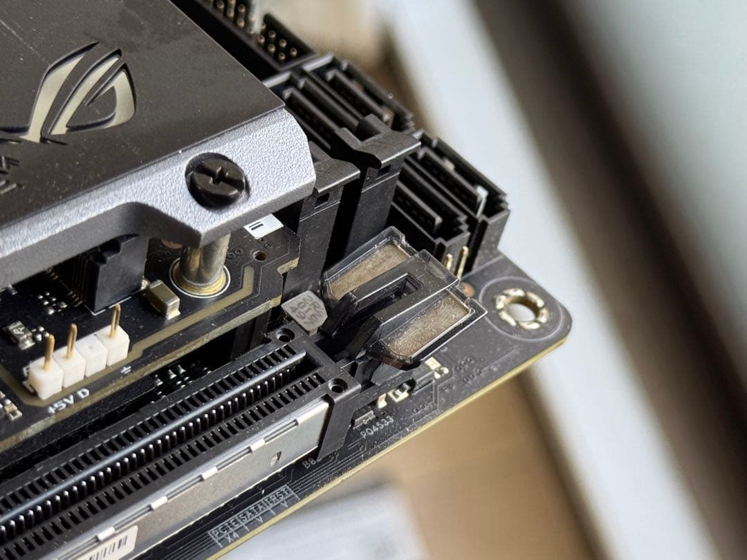 ASUS ROG STRIX Z490-I GAMING マザーボード