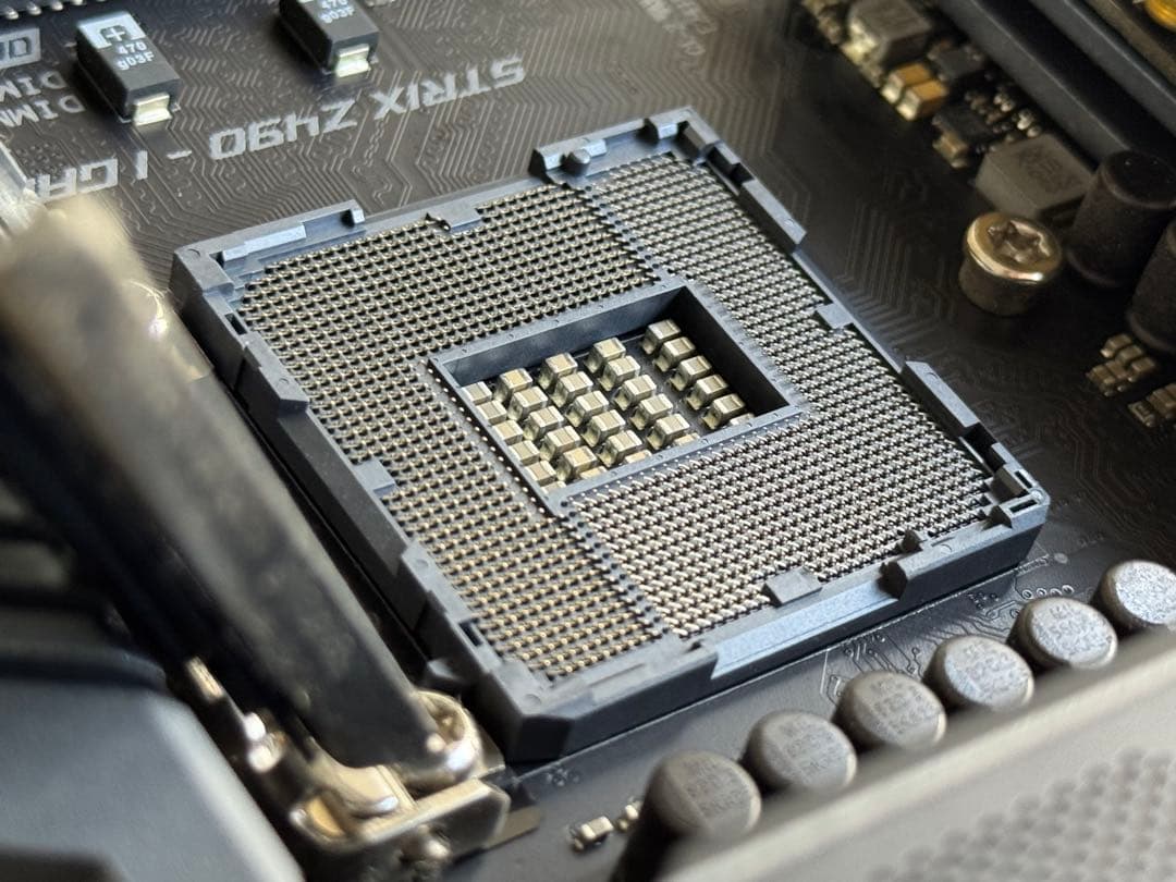 ASUS ROG STRIX Z490-I GAMING マザーボード