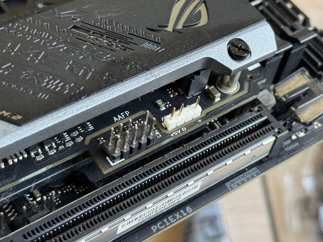 ASUS ROG STRIX Z490-I GAMING マザーボード