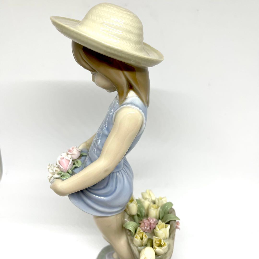 リヤドロ LLADRO スカートに花いっぱい フィギュリン 少女 インテリア