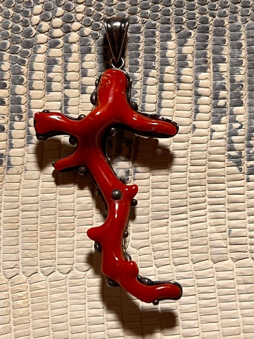 赤珊瑚と銀のペンダント silver925 珊瑚のペンダントトップ コーラル