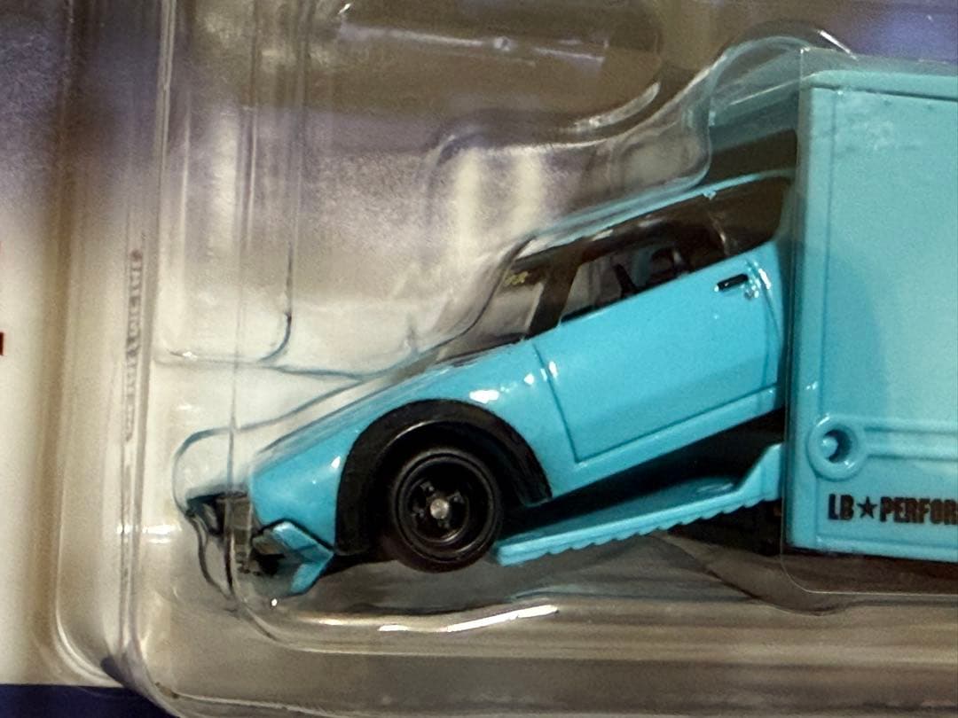 ミニカー Hot Wheels Nissan Skyline 2000 GT-R LBWK