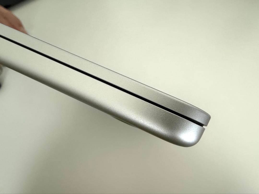 Apple MacBookAir M3 13インチ 16GB 512G シルバー