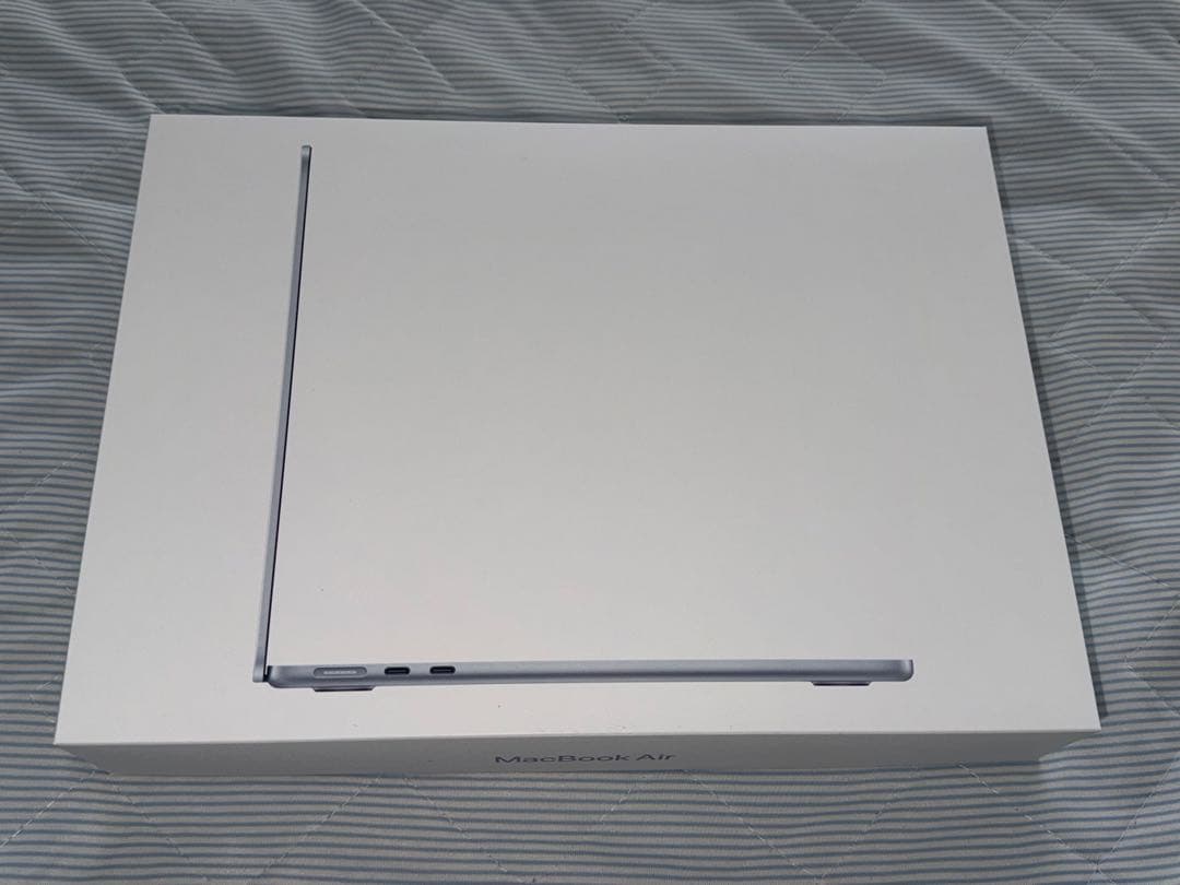 MacBook Air M4 13インチ 2025 16GB/512GB US