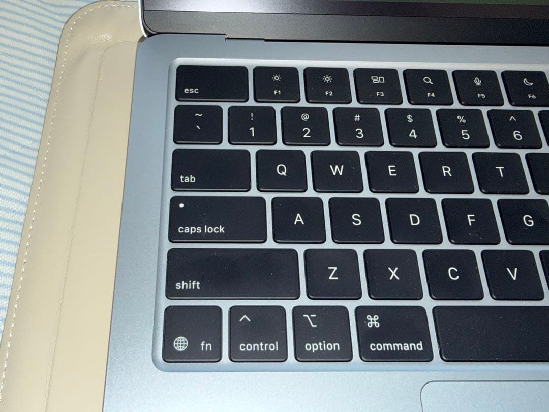 MacBook Air M4 13インチ 2025 16GB/512GB US