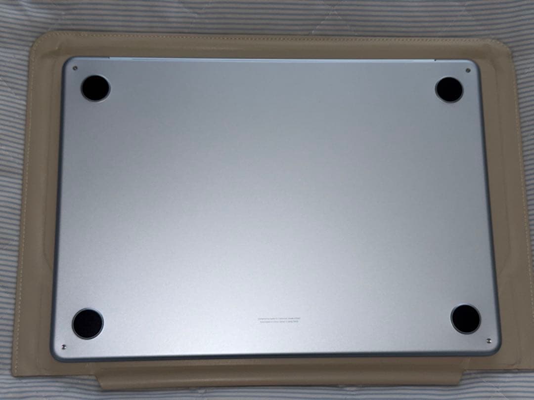 MacBook Air M4 13インチ 2025 16GB/512GB US