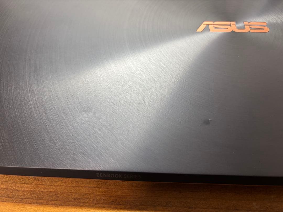 【美品】ASUS Zenbook UX393EA (Office付)