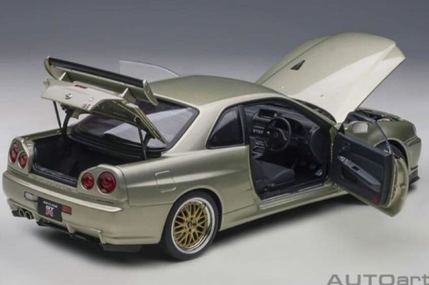 早い者勝ち!オートアート 1/18 GT-R V-specⅡ NUR BBS