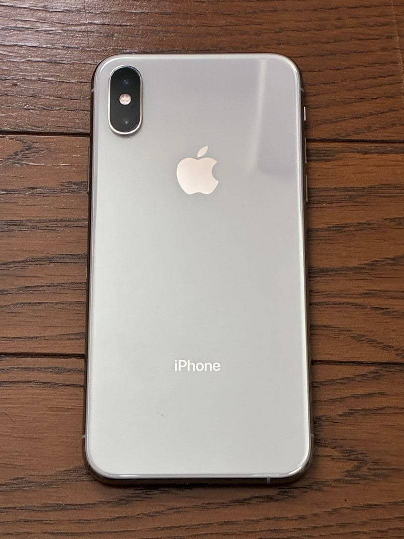 iPhone XS 256GB 本体 シルバー SIMフリー バッテリー70%