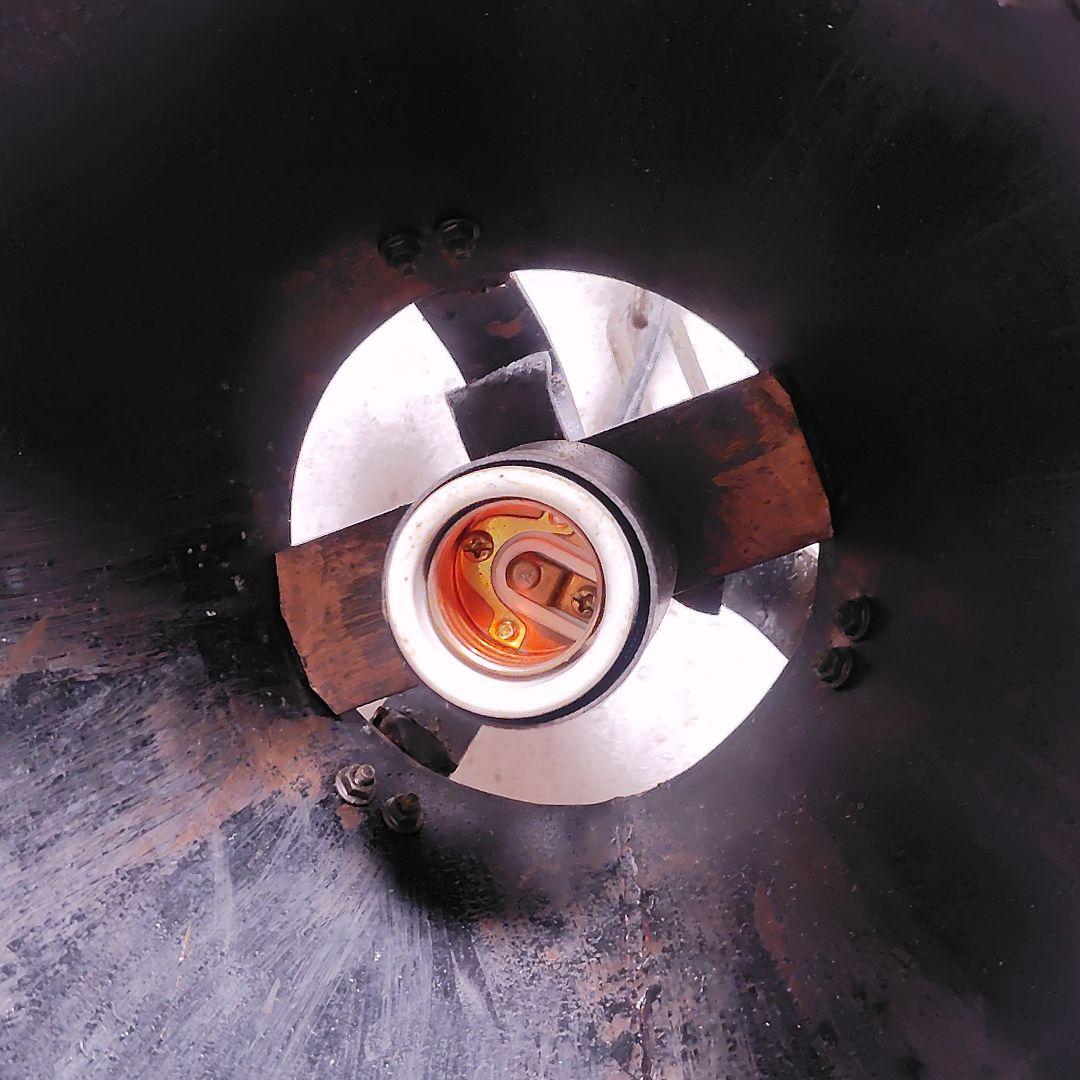 ハンドメイド・インダストリアルデザイン吊り下げアイアンシェード