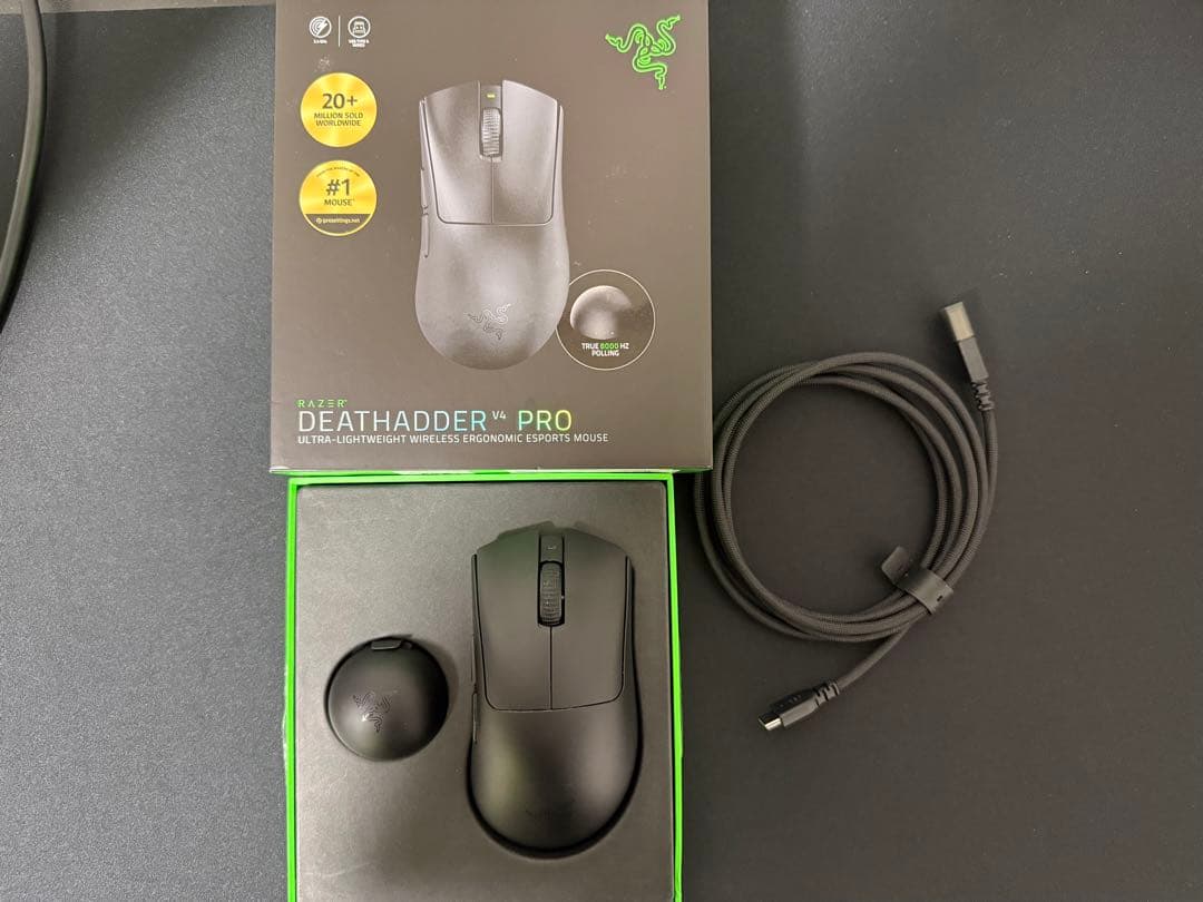 Razer DEATHADDER V4 PRO 本体