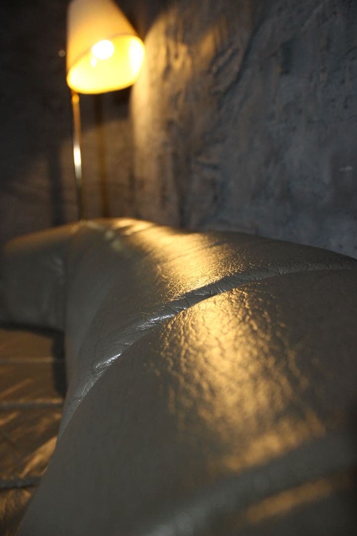 首都圏送無料〜オールドカラー&デザイン　本革　オーク肘掛け　3人掛け　美　ソファ