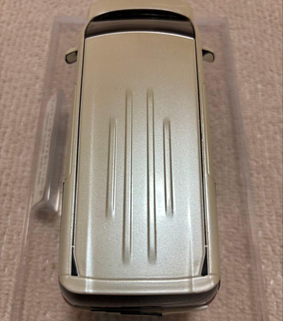 ホンダカラーサンプル ステップワゴンRK プレミアムヒダマリアイボリーパール