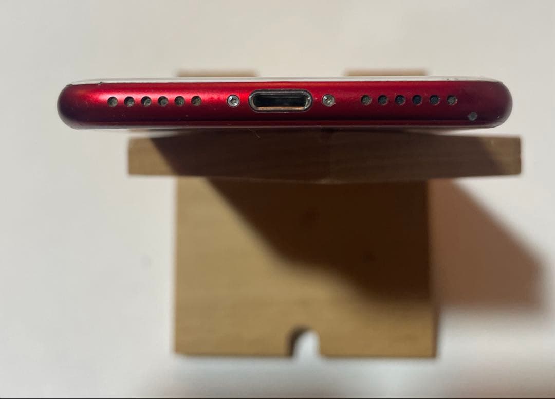 iPhone7 本体　128GB RED