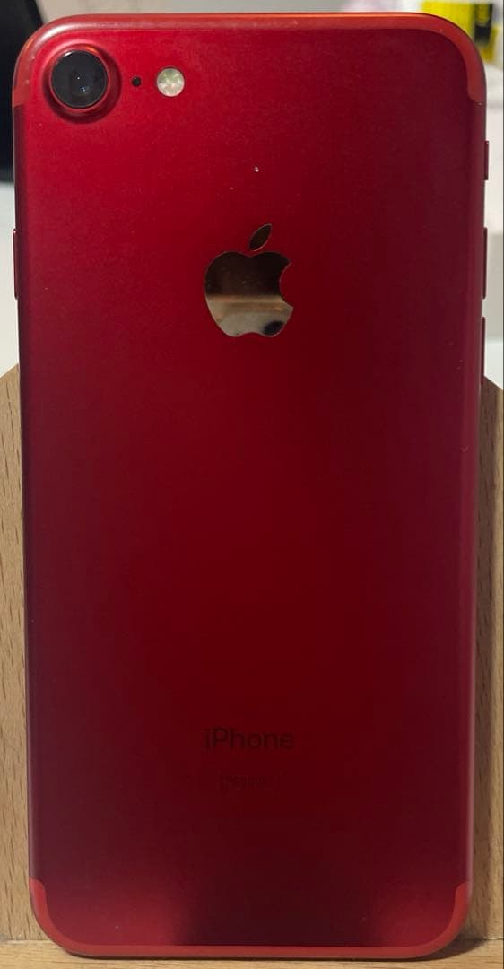iPhone7 本体　128GB RED