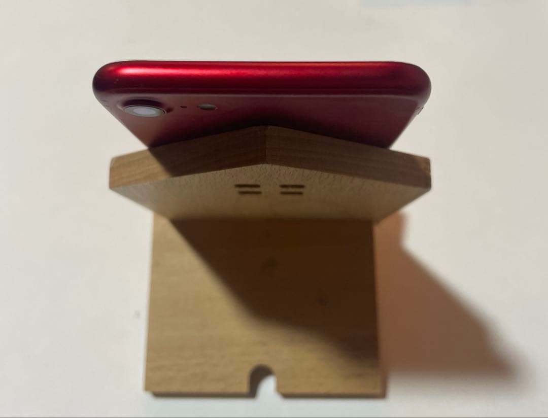 iPhone7 本体　128GB RED