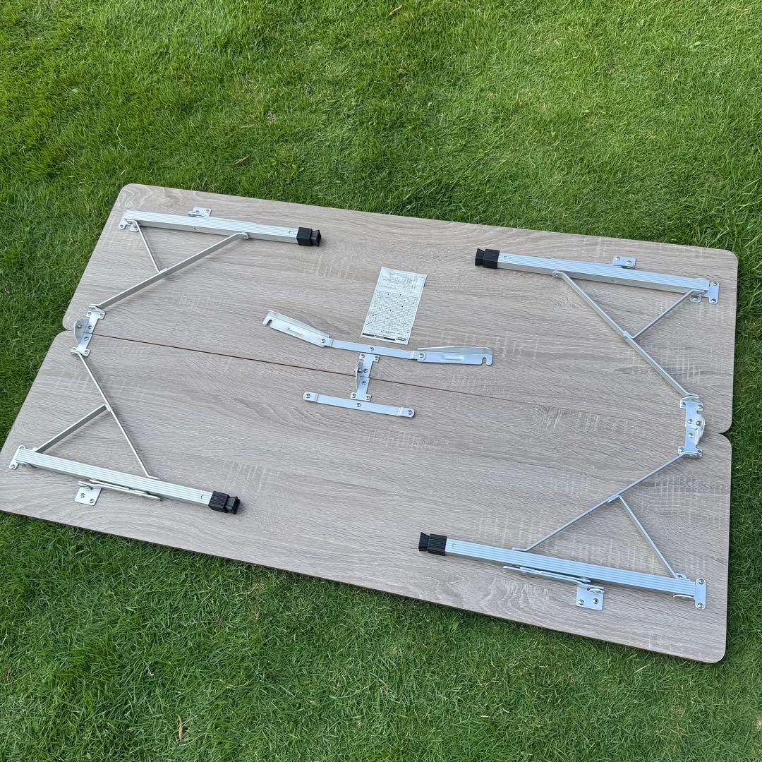 【美品】Coleman　キャンプテーブル 120サイズ